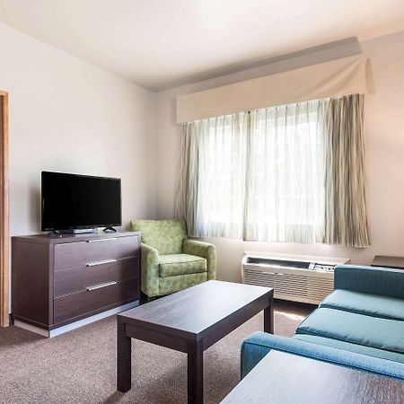 Quality Inn & Suites Bainbridge Island Eksteriør billede