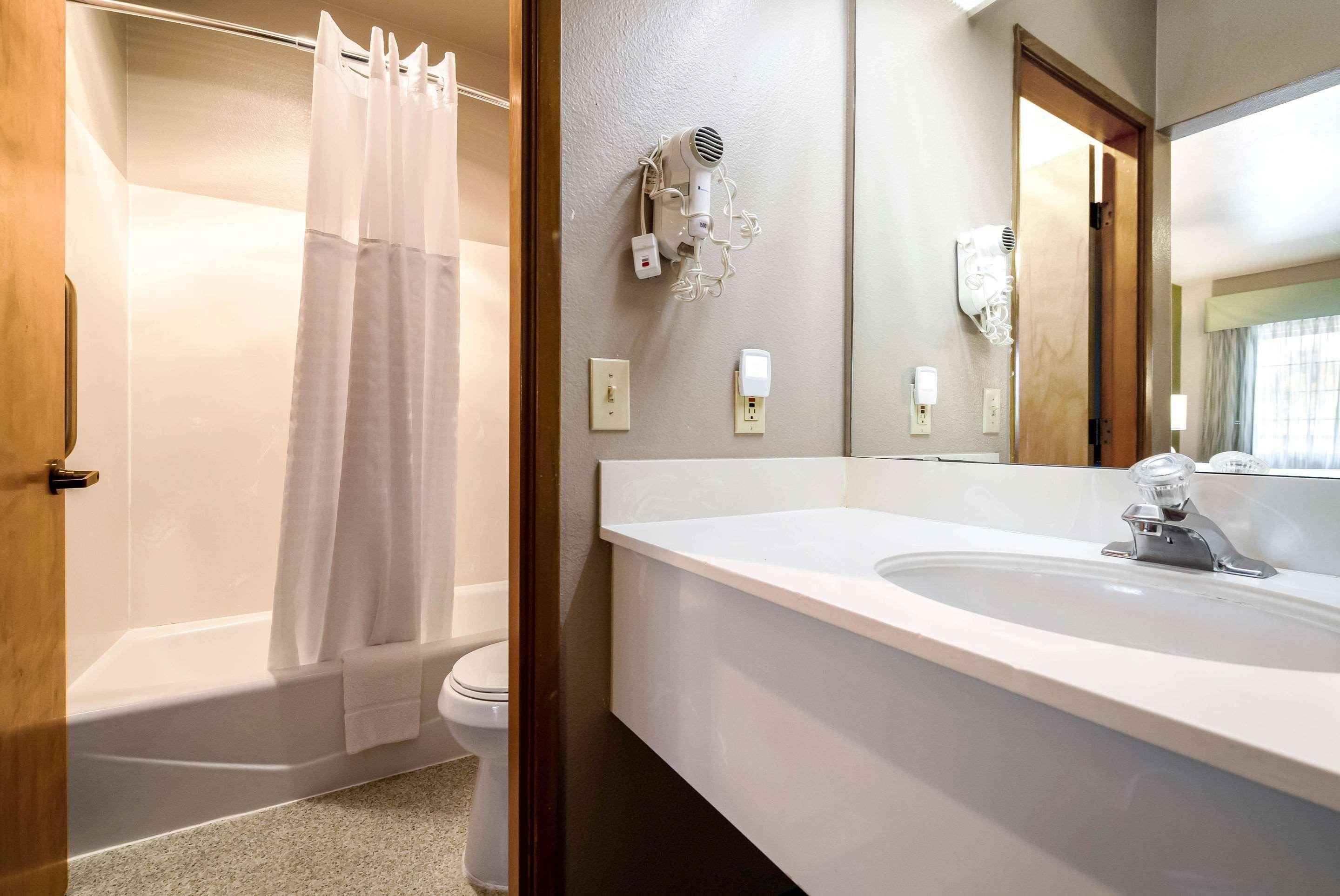 Quality Inn & Suites Bainbridge Island Eksteriør billede